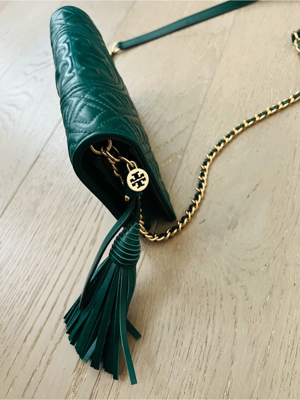 Tory Burch Green Quilted Crossbody Bag with Tassel - Picture 2 of 11